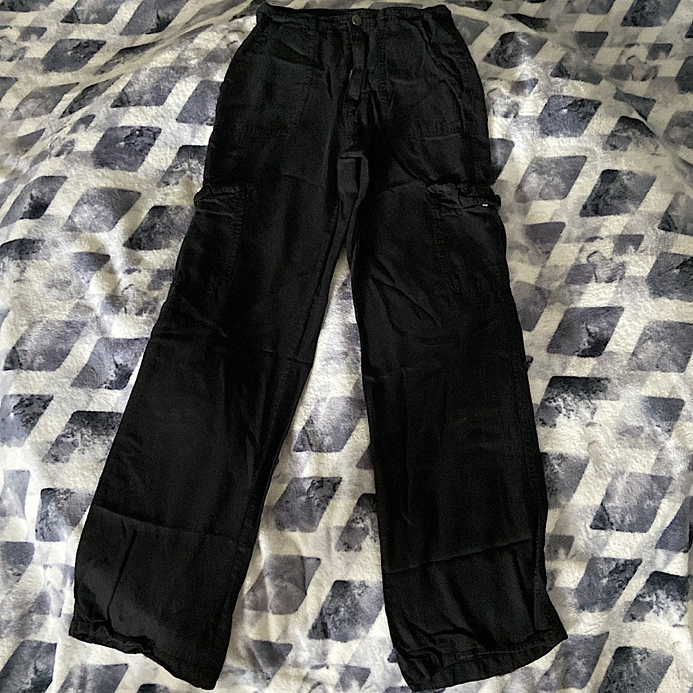 black cargo thin jeans